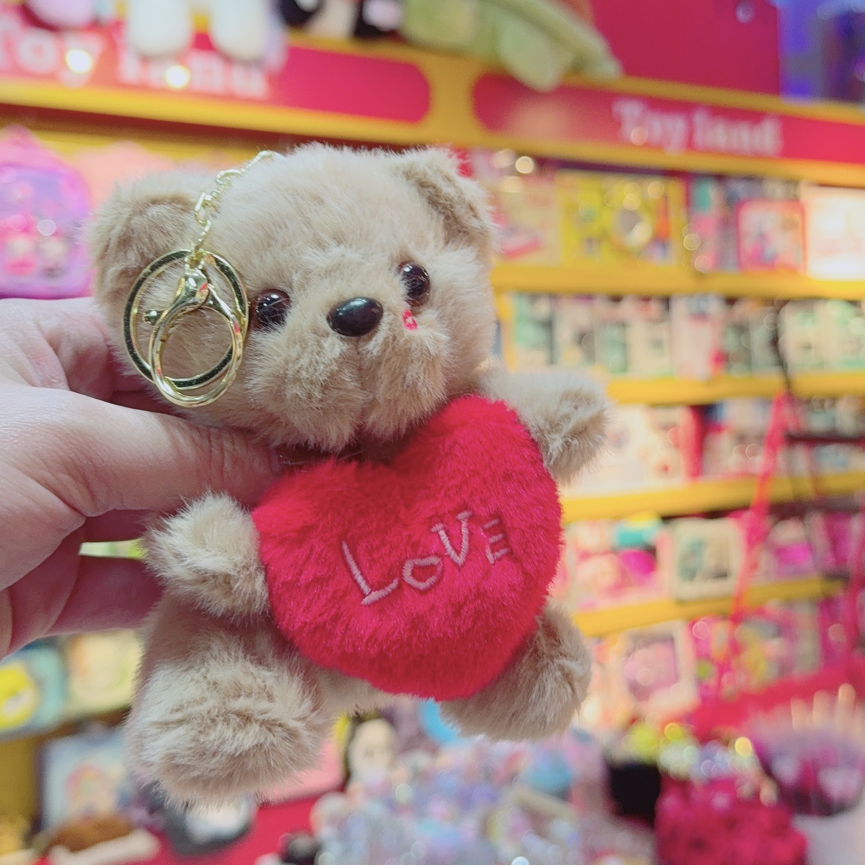 آویز خرس قلب به دست