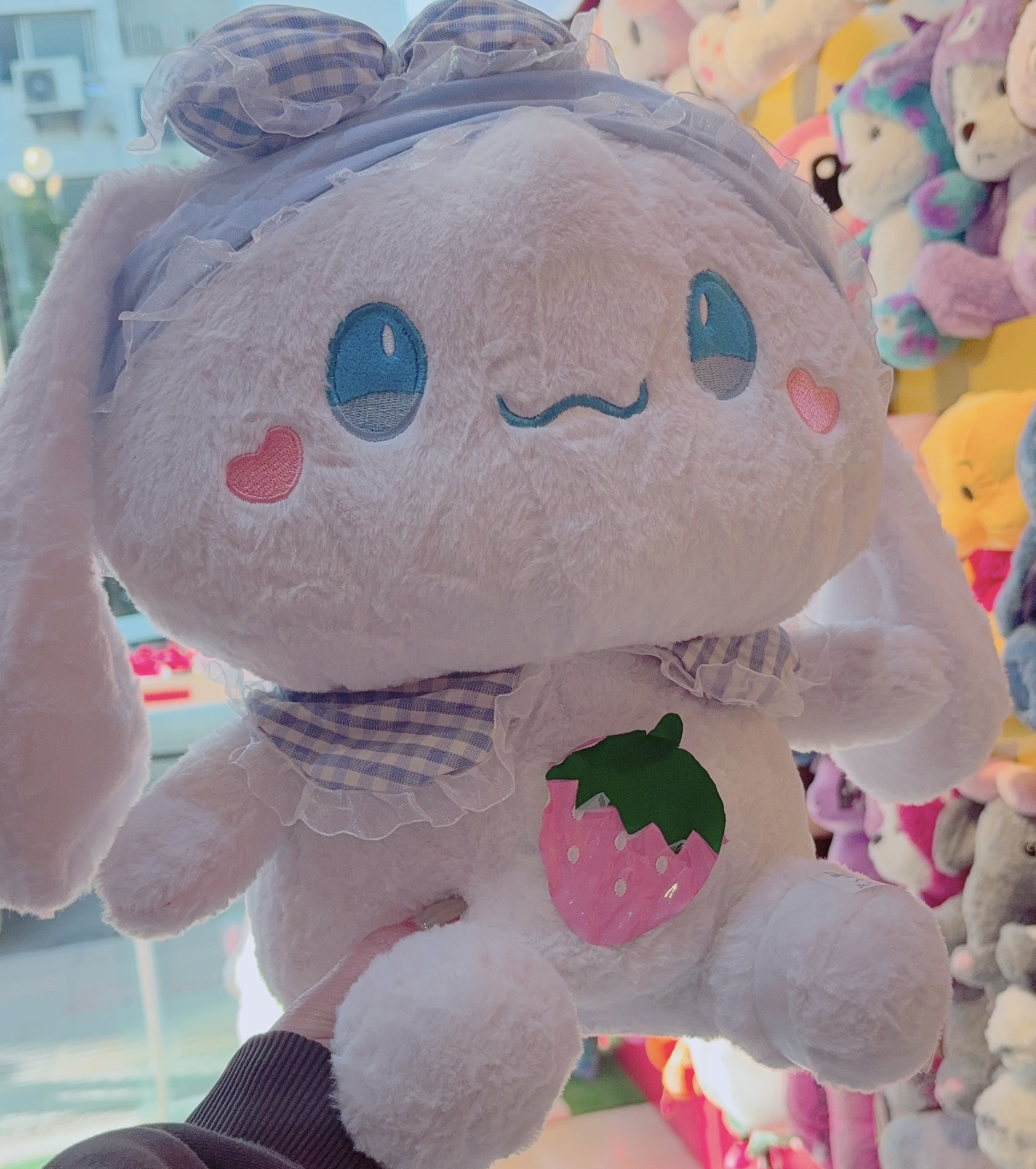 عروسک پولیشی سینمارول ۴۰ سانتی با پاپیون آبی